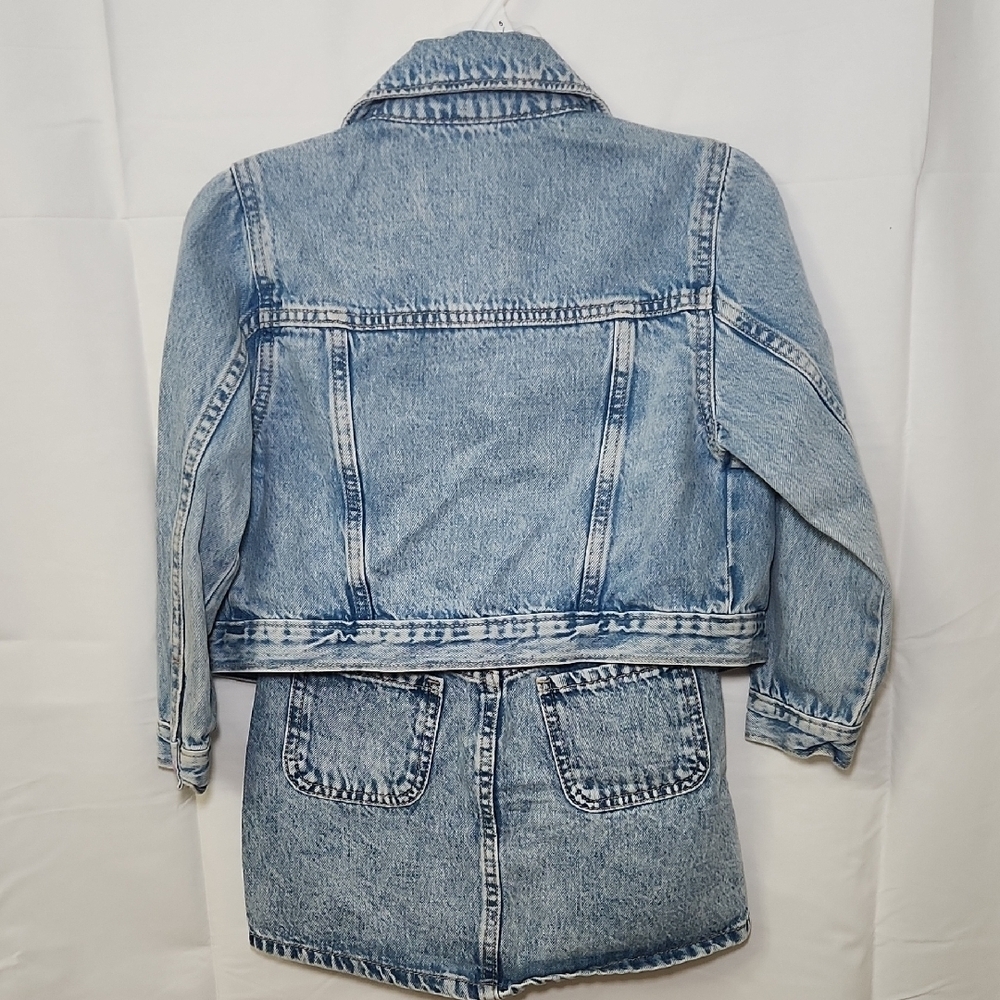 Old Navy Kids Blue Jean Jacket Set with Colorful Buttons - Picture 4 of 7